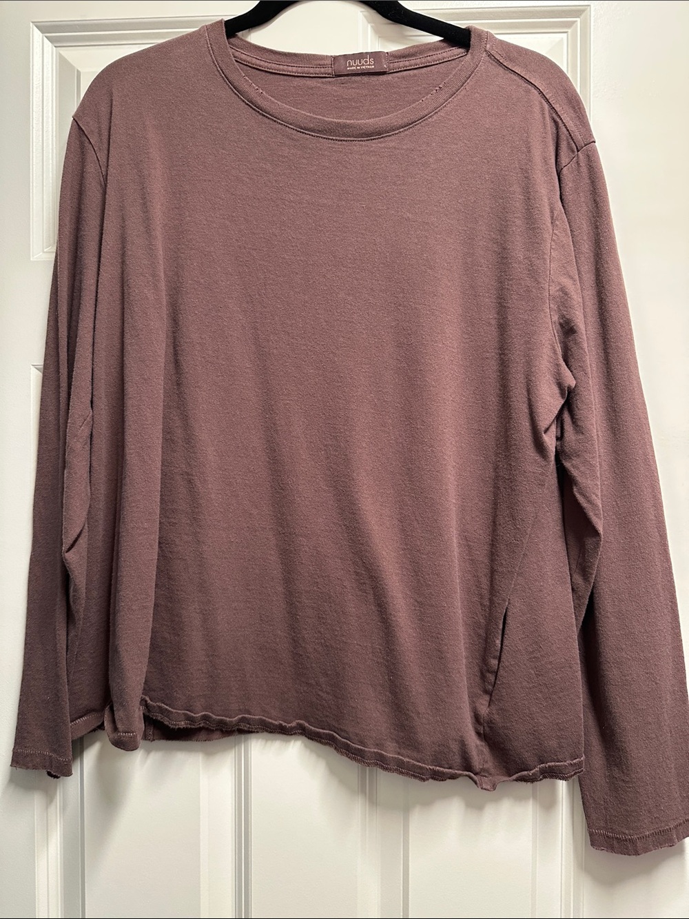nuuds chocolate Long-Sleeve Crewneck Top